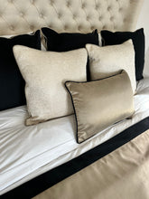 Load image into Gallery viewer, Putty &amp; Black Super King Bed Set
