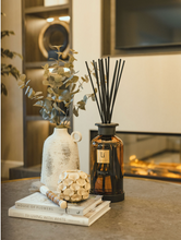 Load image into Gallery viewer, XXL Amber Fie Luxury Reed Diffuser
